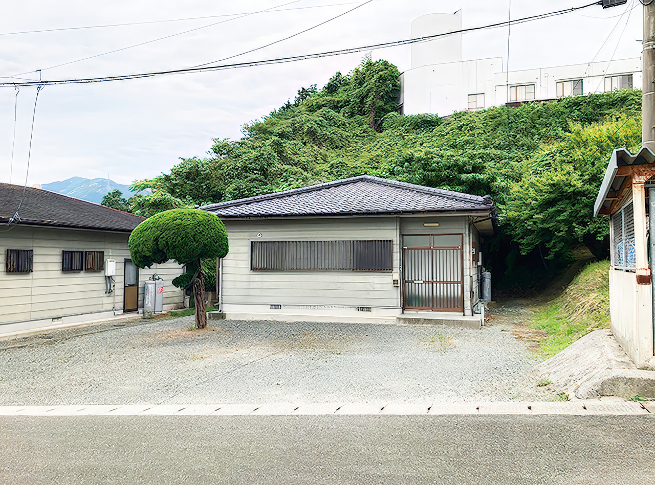人気の平屋建て！駐車場3台可