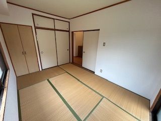 カウンターキッチン付きでLDK広々！