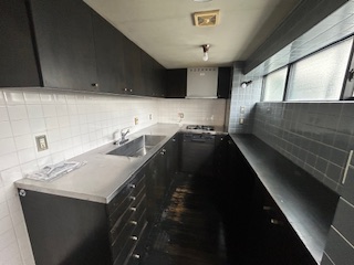 近隣飲食店多数！こだわりの内装！最上階で眺望良好！セカンドハウスにも最適！