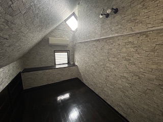 近隣飲食店多数！こだわりの内装！最上階で眺望良好！セカンドハウスにも最適！