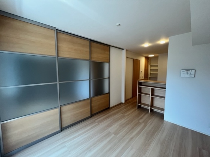 D-room Bleu　105