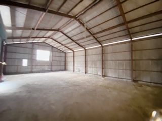 資材倉庫に最適！広々駐車場！　　矢尾貸倉庫