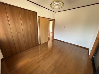 駐車場3台可!ペットと暮らせる平家建て!! 綱分栄町貸家 B号