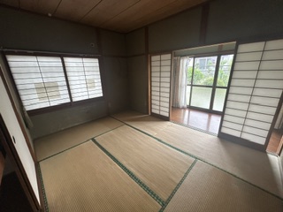 部屋数多数5DK！庭付き平屋戸建て！