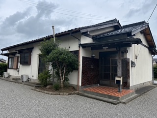 部屋数多数5DK！庭付き平屋戸建て！