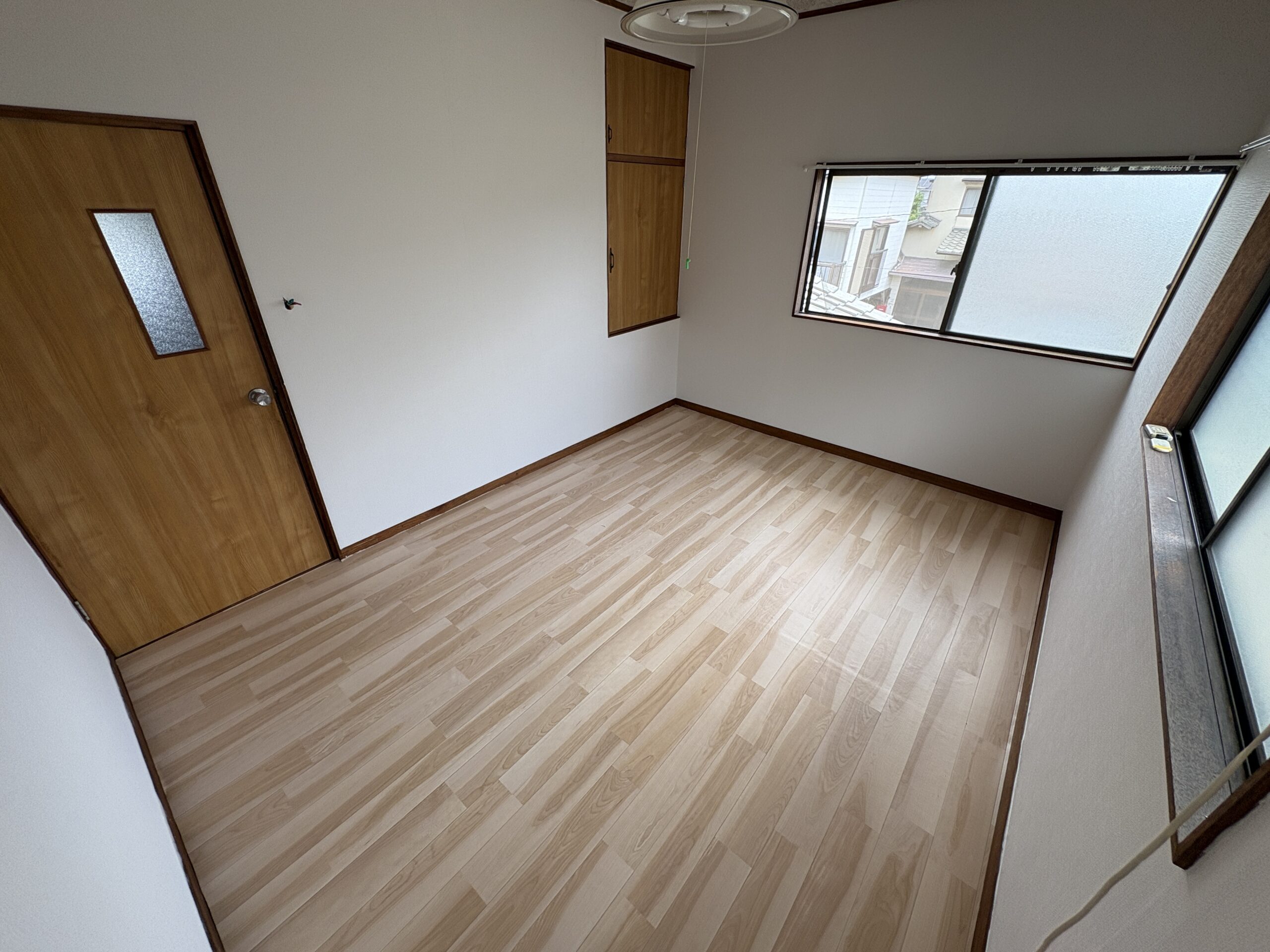 コンビニ、トライアル徒歩圏内！近隣に直方イオンモール有り！ファミリー世帯におすすめの戸建て！